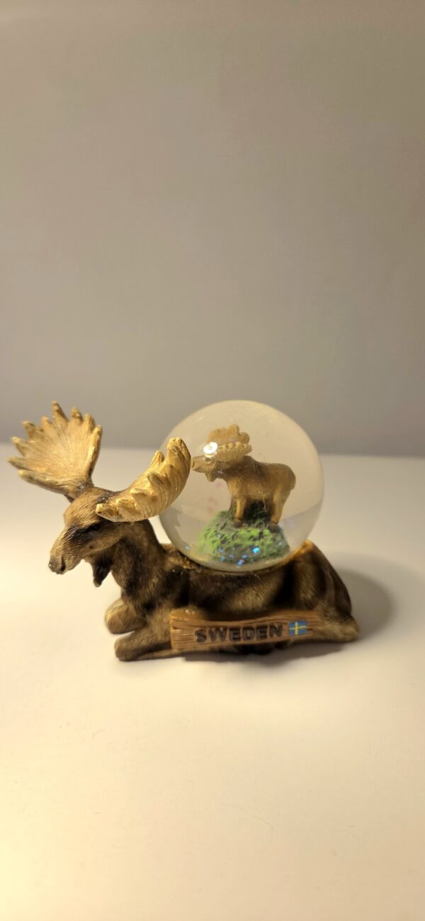 Snöglob - Älg - Sittande
