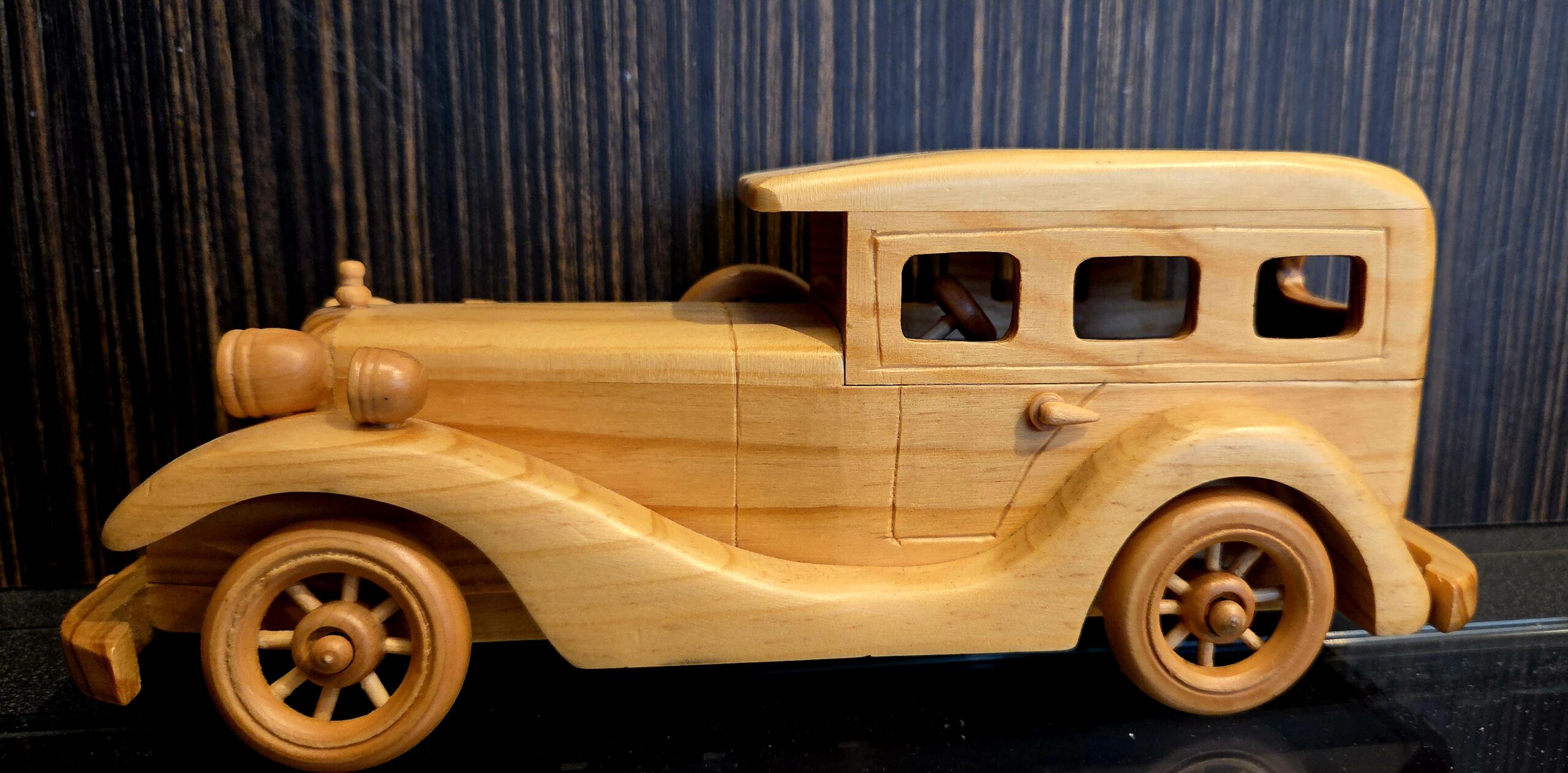 20260318_082802 Handgjorda Bilar i Trä - Bild 1